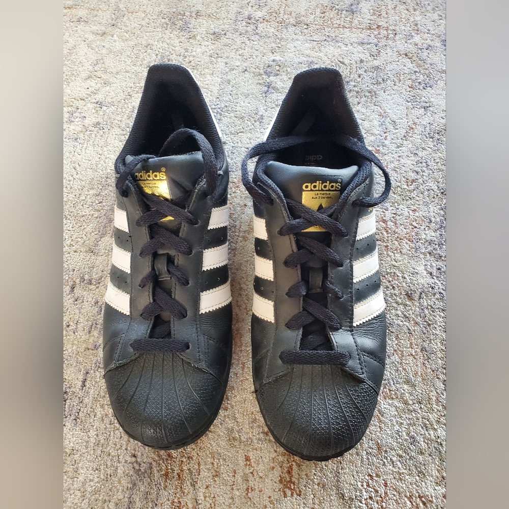 Adidas Superstar, Men's Size 7, Black and Gold, Like new